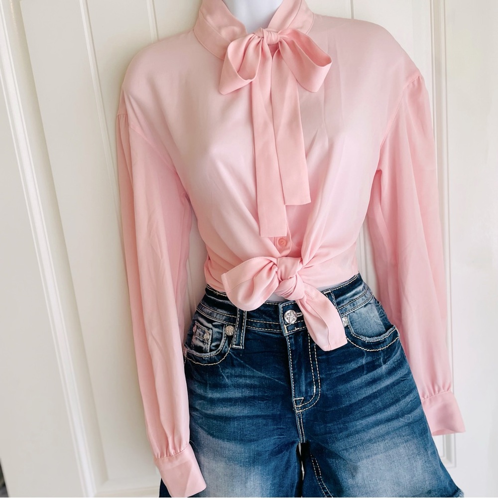 Elegant Ballet Pink Calvin Klein Button Up Bow Tie Blouse Sz Small in EUC